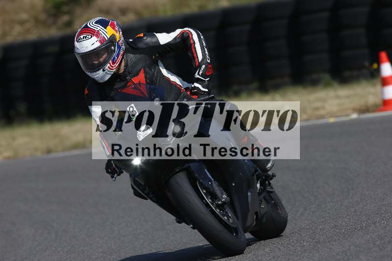 Archiv-2023/28 05.06.2023 Moto Club Anneau du Rhin/blanc-novice/3